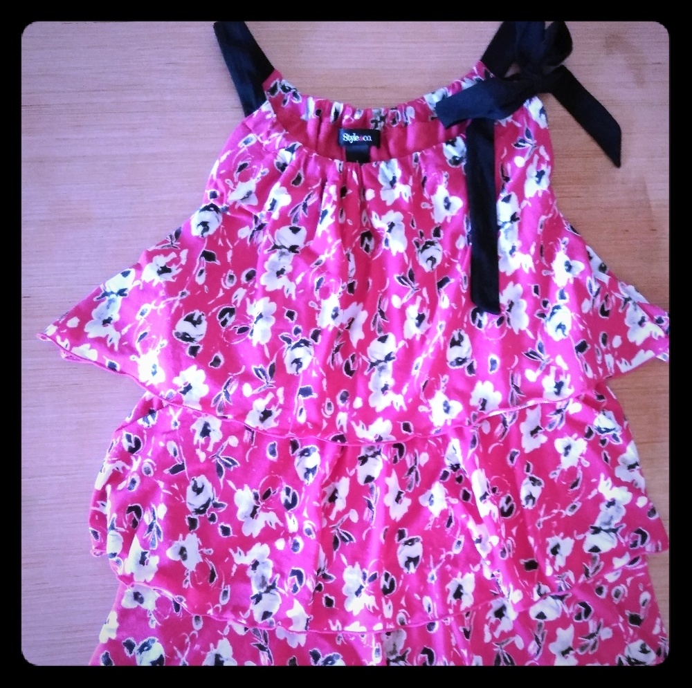 5/$20... Style & Co. Floral summer top